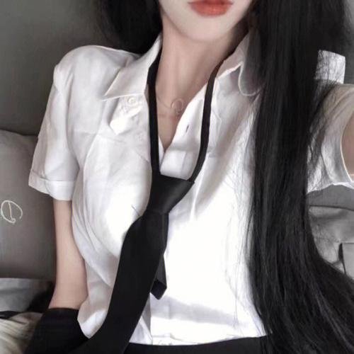 小雁与吴爱丽